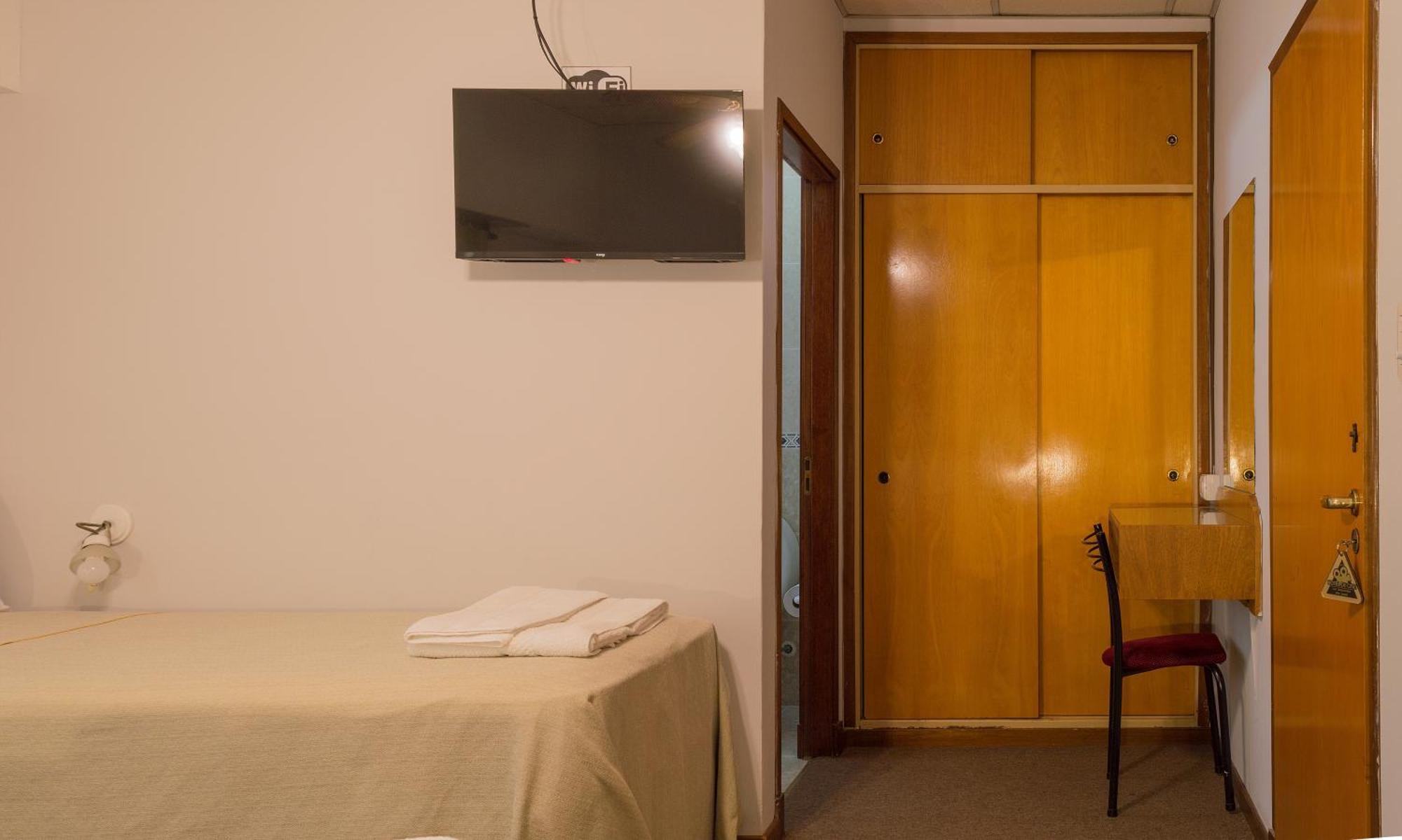 Hotel De Cine Las Golondrinas Villa Gesell Kamer foto