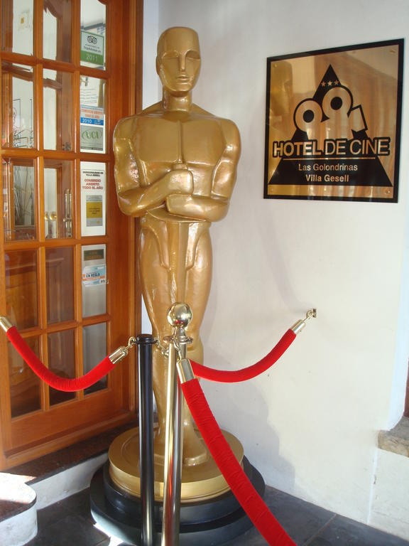 Hotel De Cine Las Golondrinas Villa Gesell Buitenkant foto